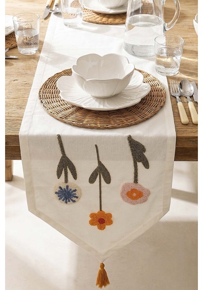 Renkli Kır Çiçekleri Punch İşlemeli Runner 35x140 Cm Çok Renkli