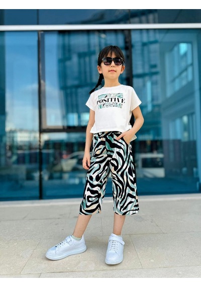 Miniğimin Cicileri Positive Baskılı Viskon Zebra Desen Kız Çocuk Takım - Yeşil-beyaz Yeşil Miniğimin Cicileri Positive Baskılı Viskon Zebra Desen Kız Çocuk Takım - Yeşil-beyaz Yeşil