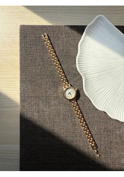 Retro Minimal Boncuk Kordon Vintage Kadın Kol Saati Gold Altın