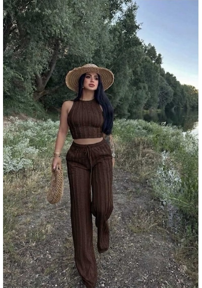 Evoa Kadın Kahverengi Halter Yaka Crop & Bol Paça Pantolon Fırfır Detaylı Gagari Takım Kahverengi Kahverengi Evoa Kadın Kahverengi Halter Yaka Crop & Bol Paça Pantolon Fırfır Detaylı Gagari Takım Kahverengi Kahverengi