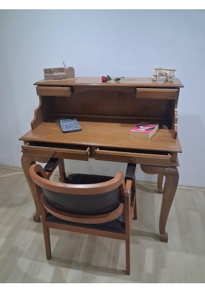 Çalışma Masa İlhm 90634 Klasik Takım Dilimli Sandalye Lüks Klasik Ceviz Renk Model Kahverengi Çalışma Masa İlhm 90634 Klasik Takım Dilimli Sandalye Lüks Klasik Ceviz Renk Model Kahverengi