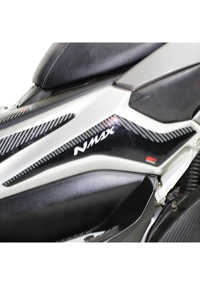 GP Kompozit Yamaha NMAX 125 / 155 2015-2020 Uyumlu Yan Pad Seti Siyah-Karbon