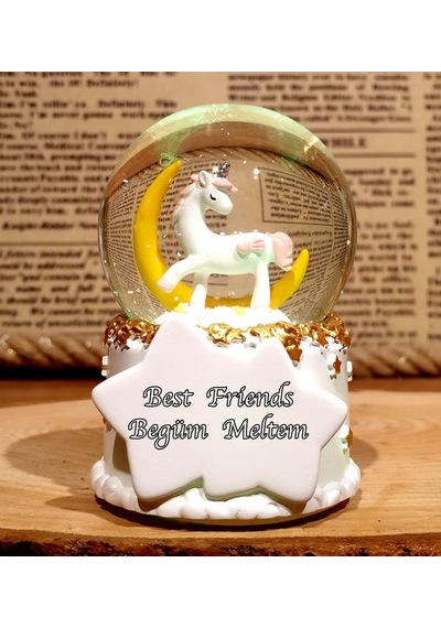 Kişiye Özel Arkadaşa Yılbaşı Hediyesi Unicorn Renk Değiştiren Işıklı Kar Küresi