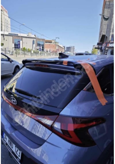 Hyundai İ20 2020-2024 Bagaj Üstü Spoiler Anatomik Model Fiber Parlak Siyah Boyalı