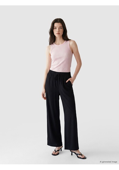 Lcw Comfort Pembe Bisiklet Yaka Kadın Atlet