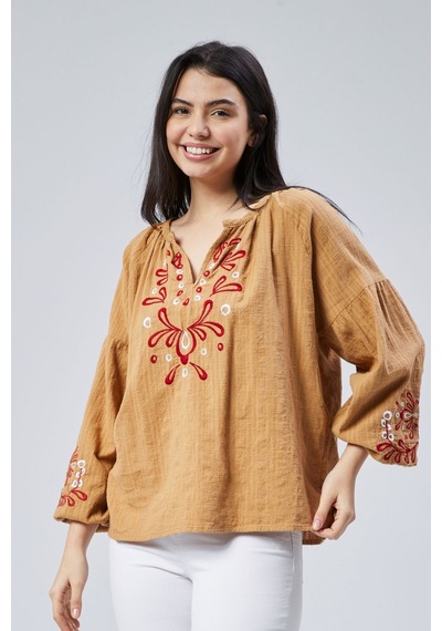 İşlemeli Bluz Şık Ve Rahat CAMEL