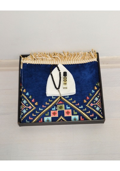 Erkekler İçin Seccade Takke Tesbih Esans Hediyelik Seti Kilim Desenli Kadife Astarlı Seccade Ve Özel Kutulu Lüks Hac Umre Hediyesi Lacivert Erkekler İçin Seccade Takke Tesbih Esans Hediyelik Seti Kilim Desenli Kadife Astarlı Seccade Ve Özel Kutulu Lüks Hac Umre Hediyesi Lacivert