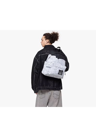 Easpack Eastpak Day Pak'r Sırt Çantası-en: 30 Cm, Boy: 40 Cm, Derinlik: 18 Cm Ek0a5bg44y51 Renkli Renkli