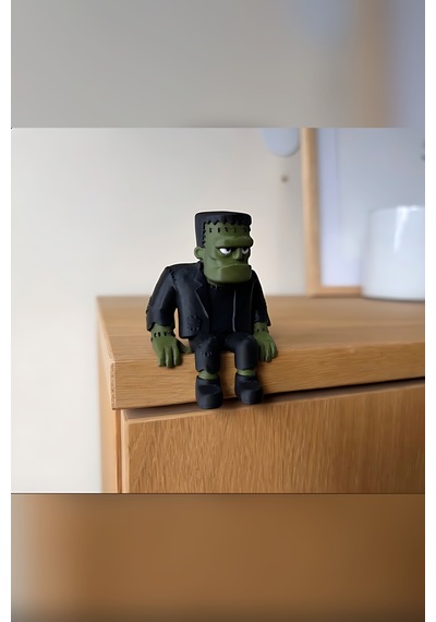 Zeroxo Canavar Figürü Oturan Pozisyonda Dekoratif Biblo 7x7 Cm