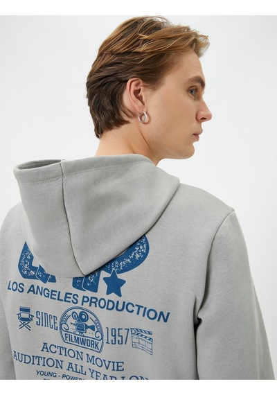 Koton Arkası Baskılı Hoodie Şehir Temalı Kanguru Cep Detaylı Gri 4wam70257mk Gri Koton Arkası Baskılı Hoodie Şehir Temalı Kanguru Cep Detaylı Gri 4wam70257mk Gri
