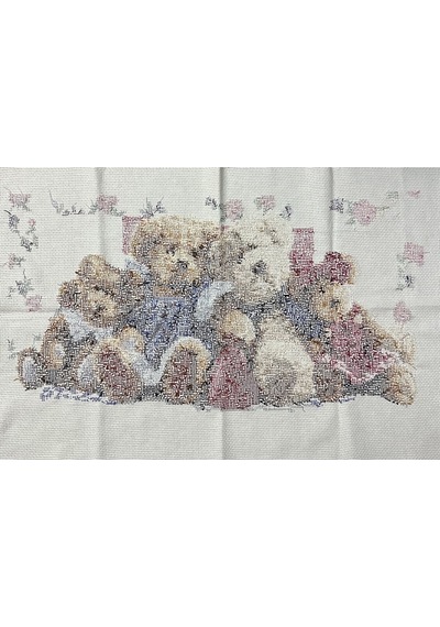 Kanaviçe el işi  tablo “Bear family”