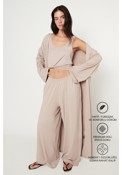 AC&Co / Altınyıldız Classics Kadın Bej Yumuşak Dokulu Rahat Standart Fit Şal Yaka Esnek Kimono