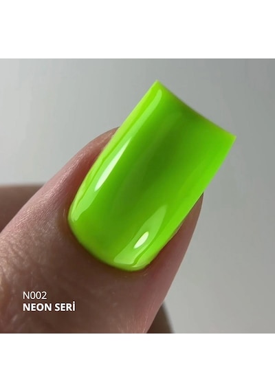 Momo Professional Kalıcı Oje N002 Neon Yeşil 10 Ml