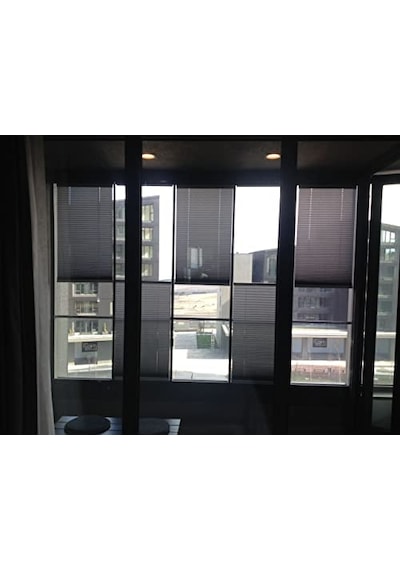 Pliper Koyu Gri - Plise Cam Balkon Perdesi Yapışkanlı 3400019 60 X 170 Çok Renkli