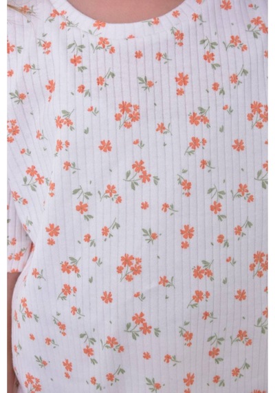 Kız Çocuk Yazlık Pamuklu Pijama Takımı Çiçek Desenli, Kısa Kollu, Konforlu Kırık Beyaz Kız Çocuk Yazlık Pamuklu Pijama Takımı Çiçek Desenli, Kısa Kollu, Konforlu Kırık Beyaz