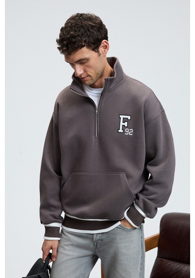 Grimelange PLATA Erkek Yarım Fermuarlı Kanguru Cepli Etek Ve Kolda Triko Detay Relaxed Fit Füme Sweatshirt