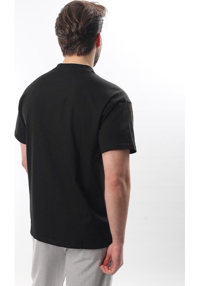 Madmext Siyah Bisiklet Yaka Baskılı Erkek T-shirt E7110 Siyah