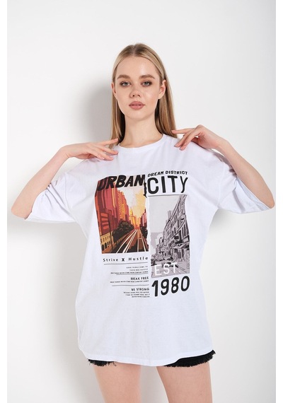 Flood Of Style Kadın Beyaz Urban Baskılı T-shirt