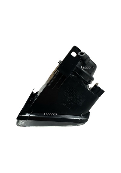 Leoparts Toyota Avensis Sis Lambası Sol 2001-2002 81220-05050