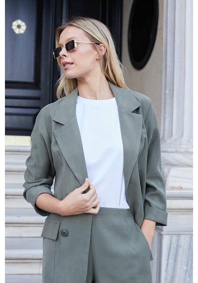Jument Kadın İpeksi Dokulu Modal Kumaş Yakalı Cep Kapaklı Oversize Salaş Blazer Ceket-haki