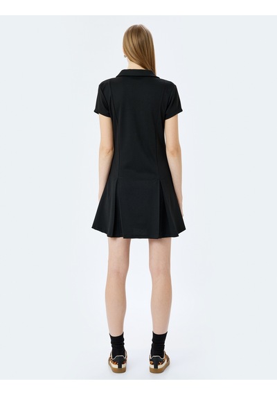 Koton Kalın Piliseli Slim Fit Kısa Kollu Fermuarlı Mini Elbise Siyah 5sal80058ık Siyah