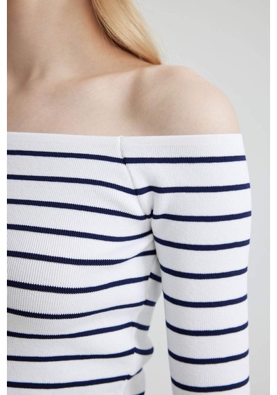 DeFacto Slim Fit Dar Kesim Çizgili Açık Omuz Triko Kazak B7573AX24SPNV31 Lacivert