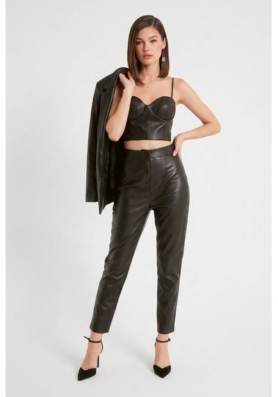 Cemo Deri İnce Askılı Büstiyer Crop Top Siyah