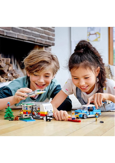 LEGO® Creator 31108 3'Ü 1 Arada Karavanla Aile Tatili 766 Parça