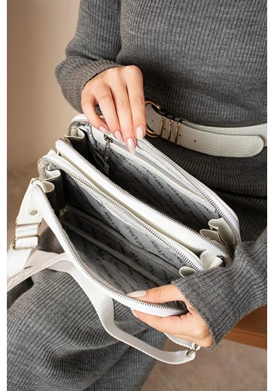 Just Polo Kadın Günlük Kullanıma Uygun Gofraj Baskılı Lüks Omuz Çantası Shoulder Bag Beyaz