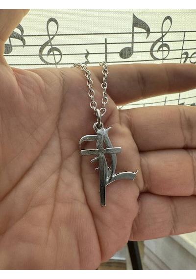 U2 Logolu Zincirli Unisex Kolye Efsane Rock Grubunun Sembolü Çok renkli
