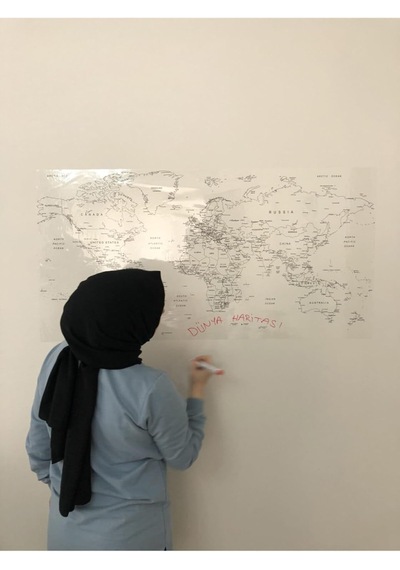 Dünya Haritası Yazı Tahtası Statik Akıllı Kağıt Tahta Yapışkansız Kalem 110x56 Cm Şeffaf