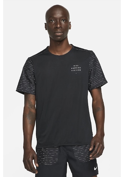 Nike Rise 365 Run Division Short-sleeve Reflectörlü Siyah Koşu Tişörtü
