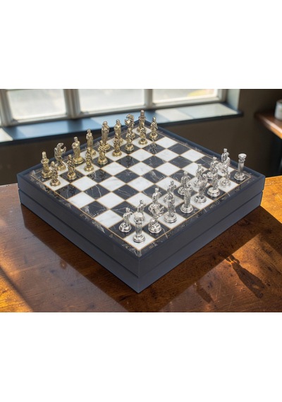 Lüks Sandıklı Metal Satranç Takımı Krom Kaplama Osmanlı Vs Bizans Figürler Mermer Desenli 20 Cm.