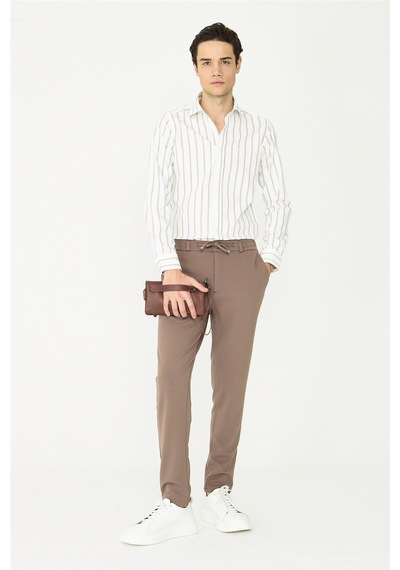 Kahverengi İnce Çizgili Dokulu Modern Kesim Bağcıklı Smart Casual Pantolon Kahve