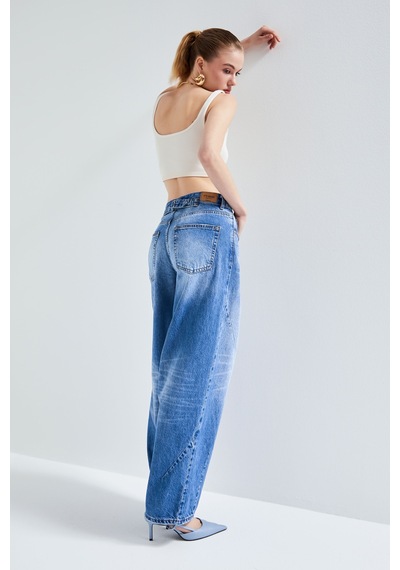 Itsbasic Kadın Mavi Kot Rengi 10s5-4 Kemer Tokalı Barrel Fit %100 Koton Denim Jean