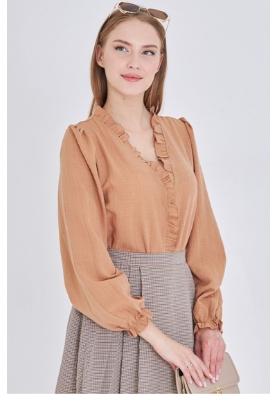 Armonika Kadın Camel Yakası Ve Önü Fırfır Detaylı Kolları Lastikli Uzun Kollu Bluz Arm-25k001030