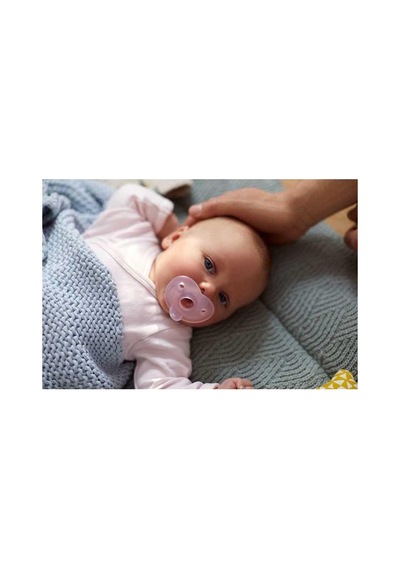 Philips Avent Soothie Emzik, 0 6 Ay Kız Bebekler İçin, 2'li Paket, Ortodontik Silikon, Bpa İçermez, Tek Parça Tas Çok Renkli