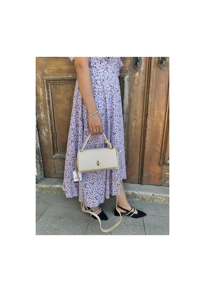 Just Polo Kadın Yeni Sezon Aksesuar Detaylı Çapraz Ayarlanabilir Askılı Şık El & Omuz Çantası Ebat 22 X 11 Cm Vizon