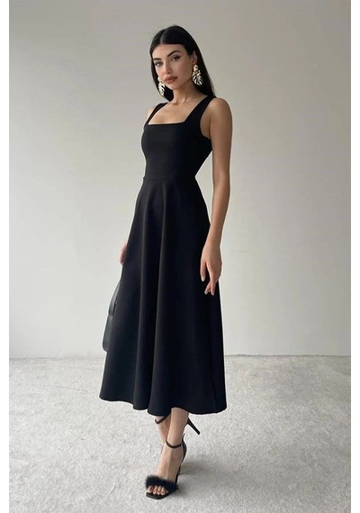 Unika Boutique Kadın Siyah Kare Yaka Askılı Uzun Siyah Elbise Karesiyah