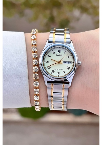 Casio Csıste143 Kadın Kol Saati