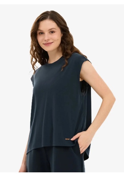 Skechers S2610047-3817 W Soft Touch Loose Fit Kadın T-shirt Siyah
