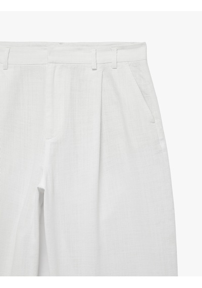 Koton Rahat Kalıp Cepli Gabardin Pileli Pantolon Beyaz 6sam40119nw