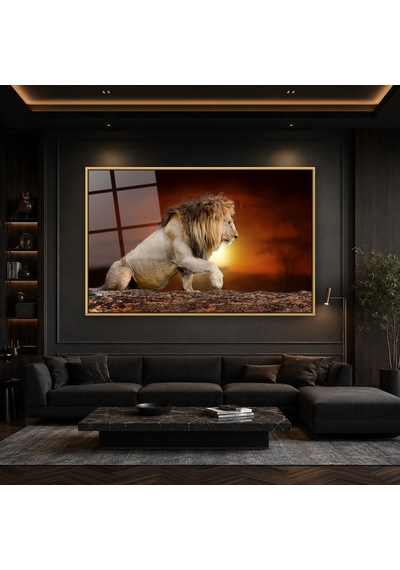 Gün Batımında Yatan Aslan Gold Çerçeveli Cam Tablo