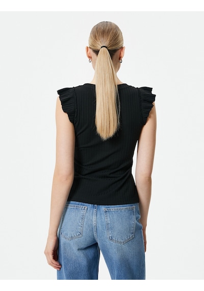 Koton Fitilli Atlet U Yaka Kolları Fırfırlı Viskon Karışımlı Siyah 4sak10358ek 4SAK10358EK999 Siyah Koton Fitilli Atlet U Yaka Kolları Fırfırlı Viskon Karışımlı Siyah 4sak10358ek 4SAK10358EK999 Siyah