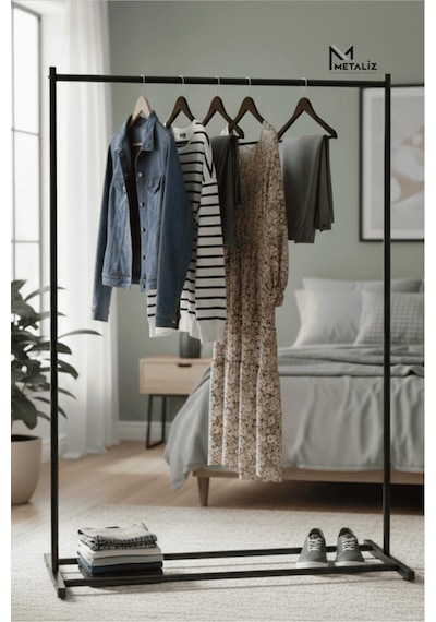 Siyah Metal Konfeksiyon Askısı - Minimalist Elbise Askılığı - Butik Tipi Askı