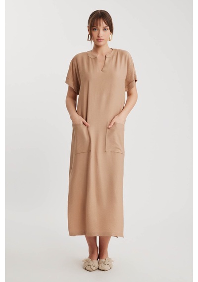 Vitrin Yanları Yırtmaçlı Çift Cep Elbise Camel