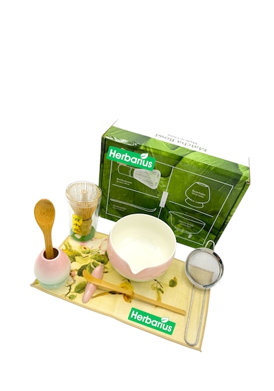 Herbarius 8 Parça Pastel Pembe Mint Geçişli Parlak Beyaz Renk Matcha Çayı Hazırlama Seti - Geleneksel Japon Matcha Seti Pastel Pembe Mint Geçişli Beyaz