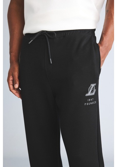 Defacto Nba Los Angeles Lakers Standart Fit Skuba Kumaş Baskılı Jogger Eşofman Altı I1555ax26wnbk81 Siyah-bk81 Defacto Nba Los Angeles Lakers Standart Fit Skuba Kumaş Baskılı Jogger Eşofman Altı I1555ax26wnbk81 Siyah-bk81