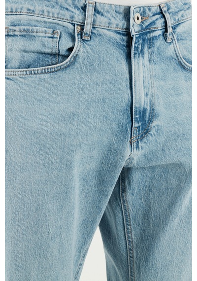 Buratti Streç Pamuklu Slim Fit Normal Bel Boru Paça Jeans Erkek Kot Pantolon 5900S601Milano Açık Mavi Buratti Streç Pamuklu Slim Fit Normal Bel Boru Paça Jeans Erkek Kot Pantolon 5900S601Milano Açık Mavi