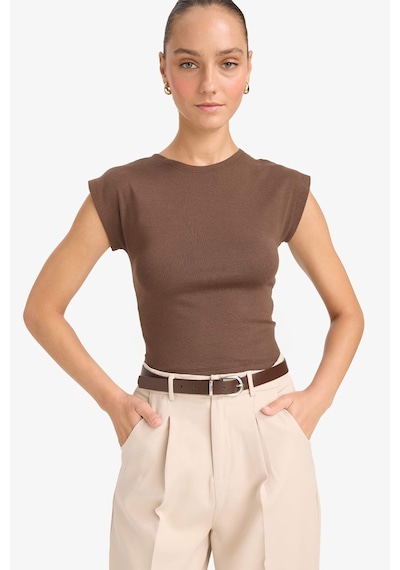 Defacto Slim Fit Dar Kesim Bisiklet Yaka Basic Düz Modal Kısa Kollu Tişört F0685ax25aubn151 Kahve-bn151 Defacto Slim Fit Dar Kesim Bisiklet Yaka Basic Düz Modal Kısa Kollu Tişört F0685ax25aubn151 Kahve-bn151